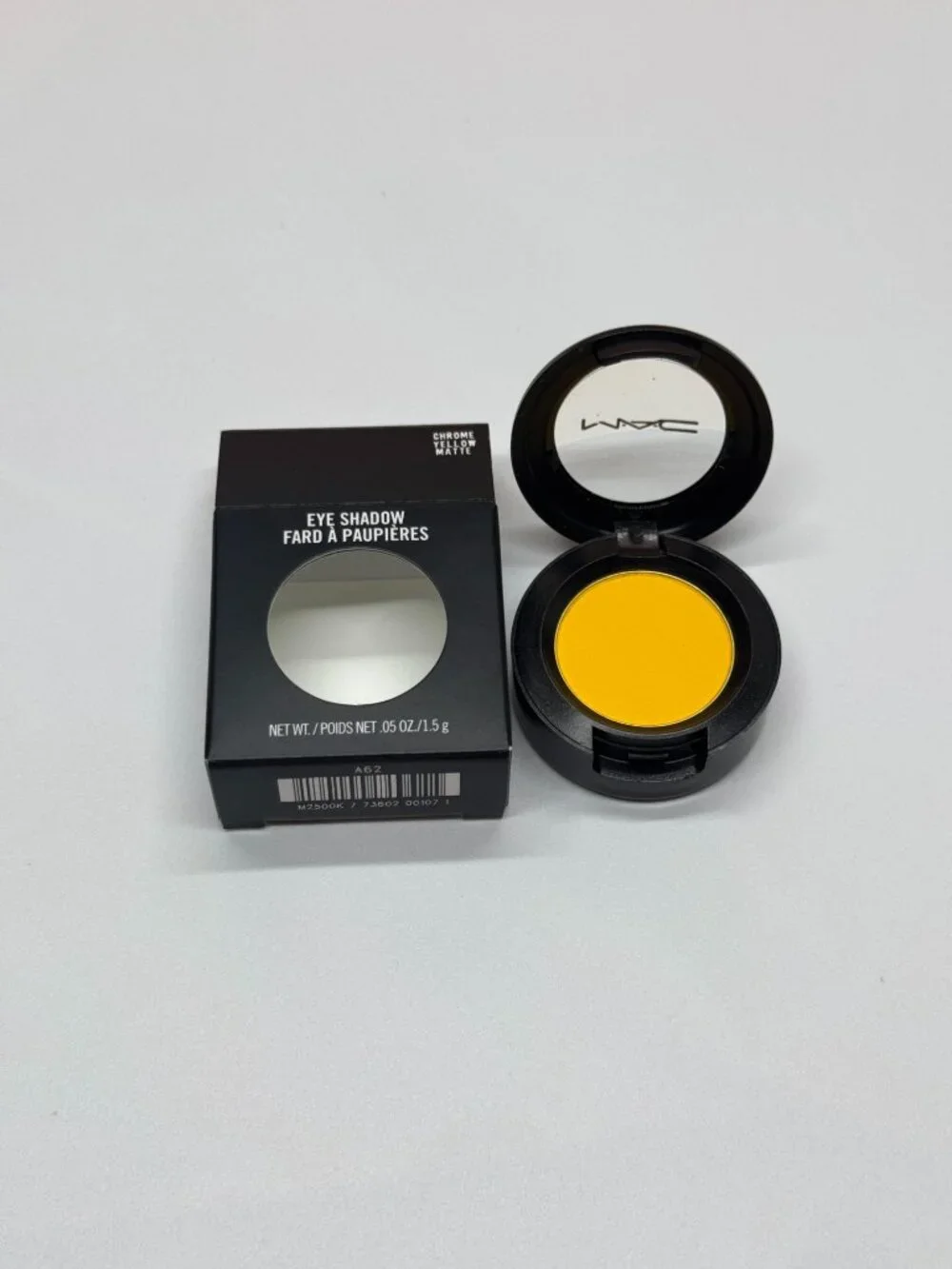 MAC Eye Shadow Matte Chrome Yellow